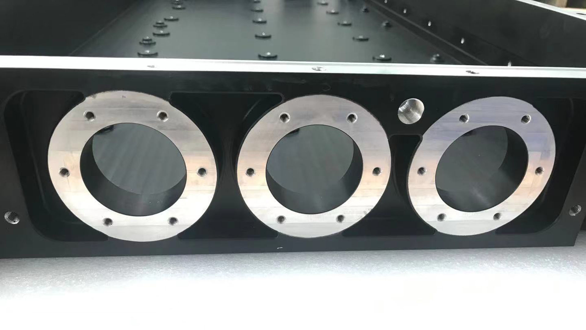 What are the characteristics of Battery Housing? Guangdong Fenghua